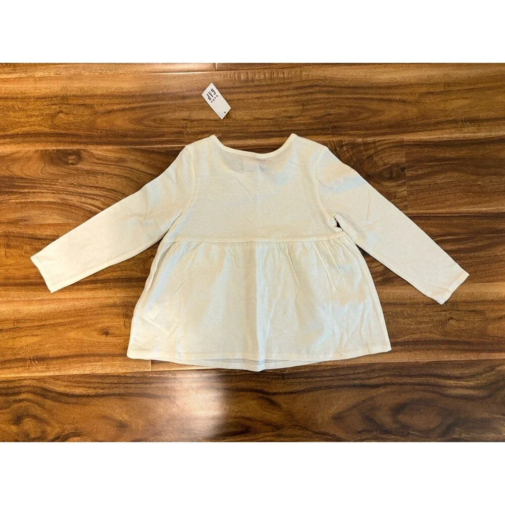 GAP three nwt